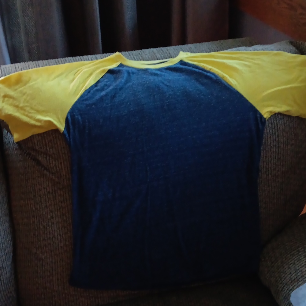 Wonder nation t-shirt boys XXL navy blue and yellow